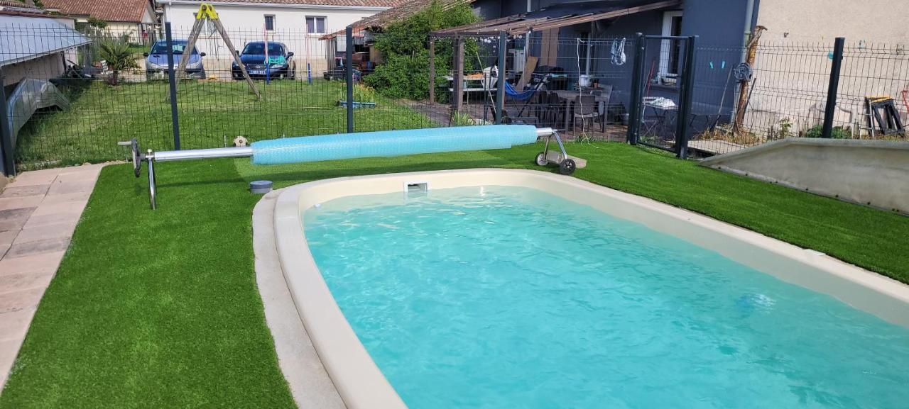 Chalet Piscine Montech Экстерьер фото